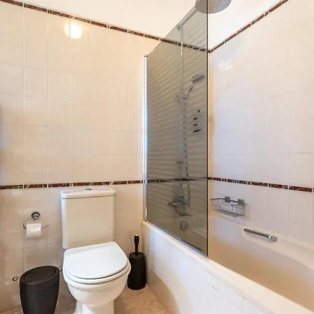 1 Bdr Flat With Pool - 125d Gramacho By Lovelystay Apartment Estombar