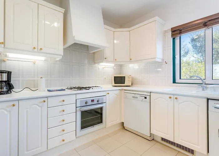 1 Bdr Flat With Pool - 125d Gramacho By Lovelystay *