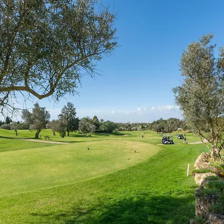 1 Bdr Flat With Pool - 125d Gramacho By Lovelystay Apartamento Estômbar