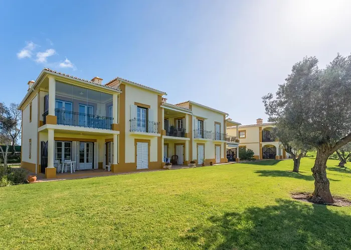1 Bdr Flat With Pool - 125d Gramacho By Lovelystay * Estômbar